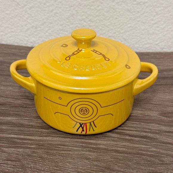 Le Creuset x Star Wars Set of 3 Cocottes - Picture 3 of 5